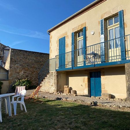 Studio Logis Les Roses Bourbon-lʼArchambault المظهر الخارجي الصورة